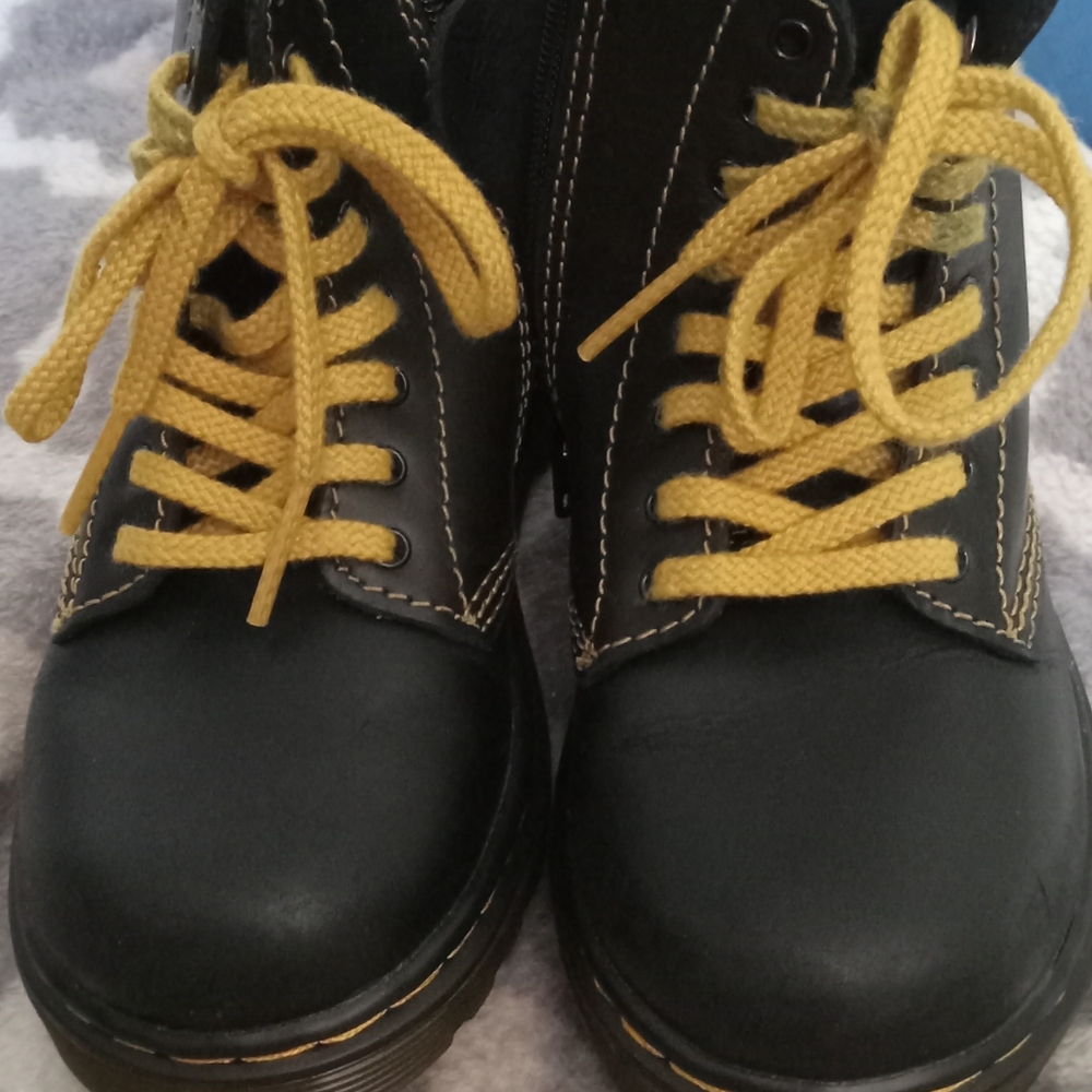 Dr marten kid boots